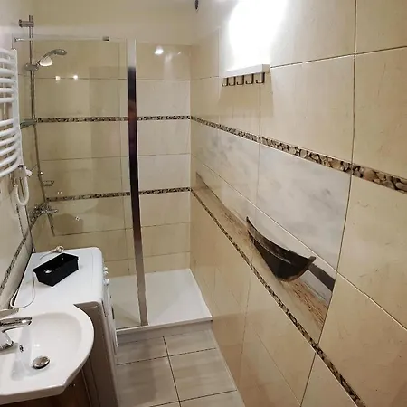 Apartament Pacific 2 / Pokoje Apartment