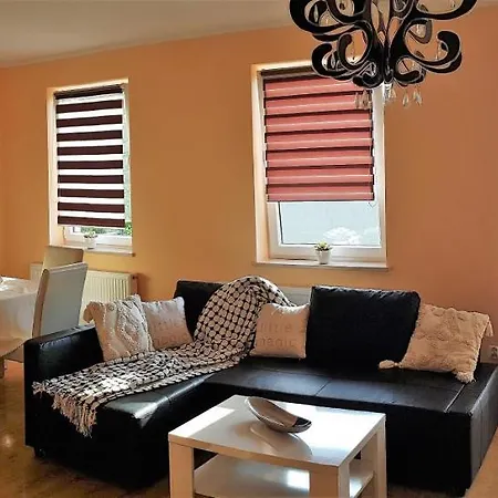 Apartament Pacific 2 / Pokoje Apartmán *